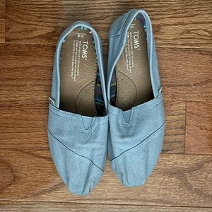 Light Blue Toms!